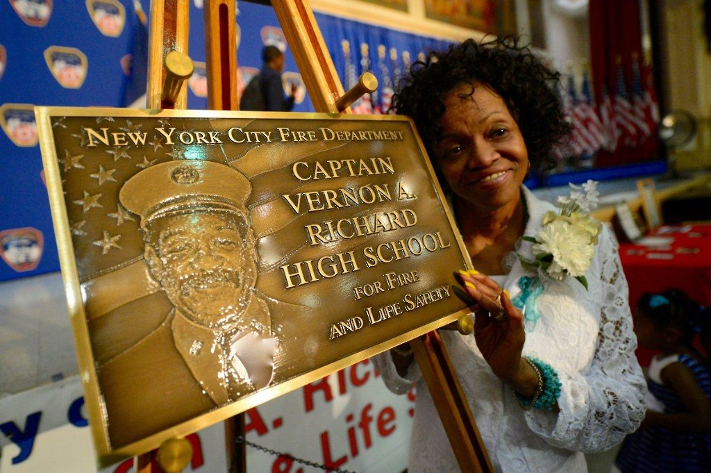 "I can't let that man go. He lives on here, in my heart," Vernon Richard’s widow Dorothy said. (TODD MAISEL/NEW YORK DAILY NEWS)